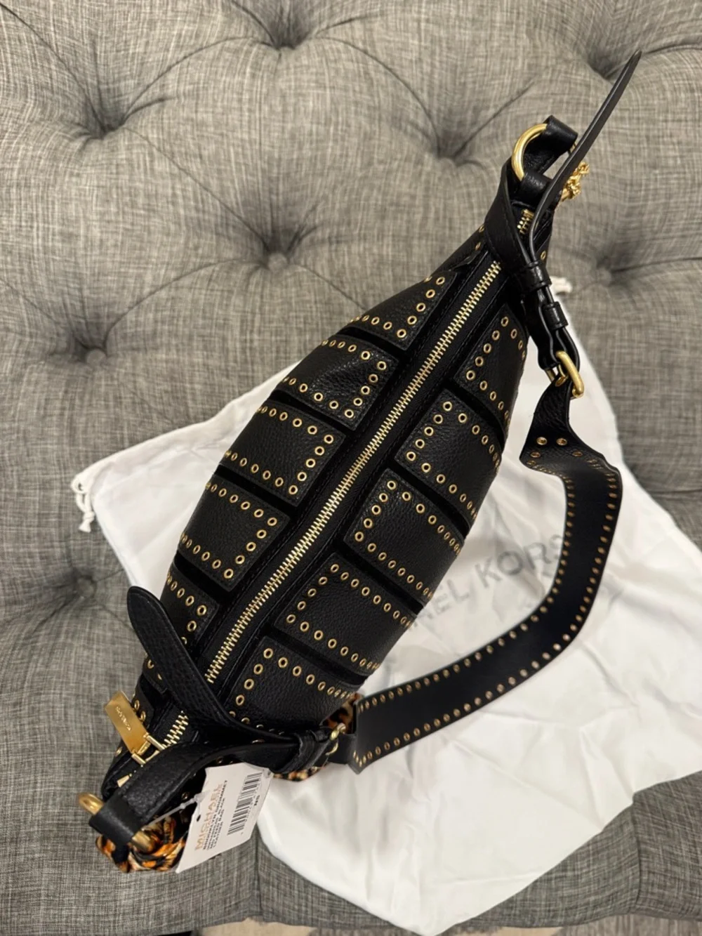 Michael Kors Brooklyn Black Grommet Leather Feedbag Crossbody NWT - Picture 11 of 17